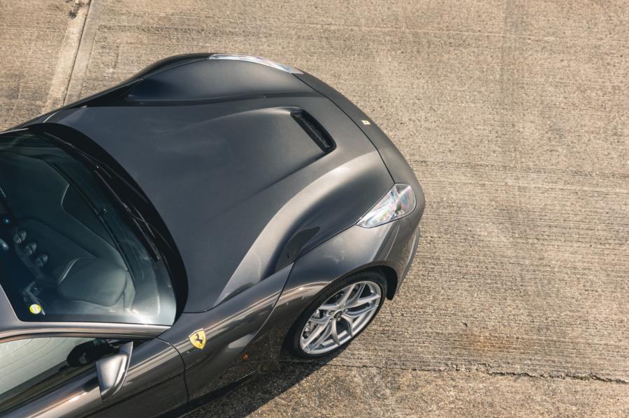 Детали экстерьера Ferrari F12berlinetta 2014 года  (UK) (фото 17 из 276)